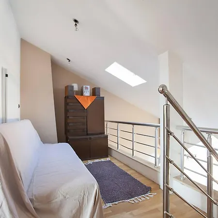 Loft On Of Bohemian Quarter